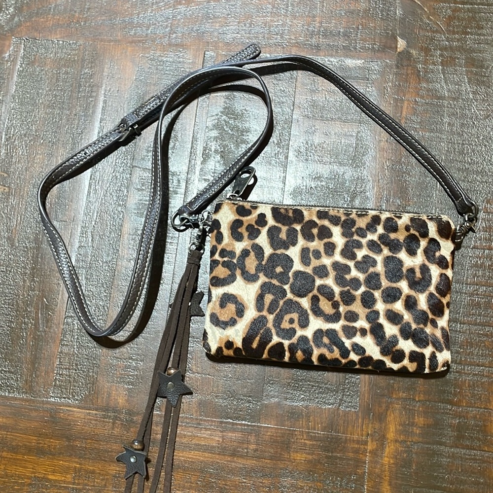 Leopard crossbody bag